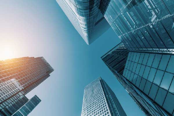 特朗普誓言对芯片征收100%关税 除非公司在美国建厂生产